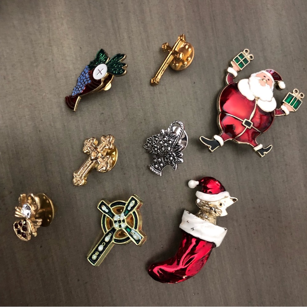 Collection of 8 Pins